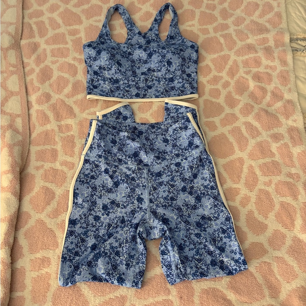 JoyLab Blue Floral Active Leggings Set with Cream Trim